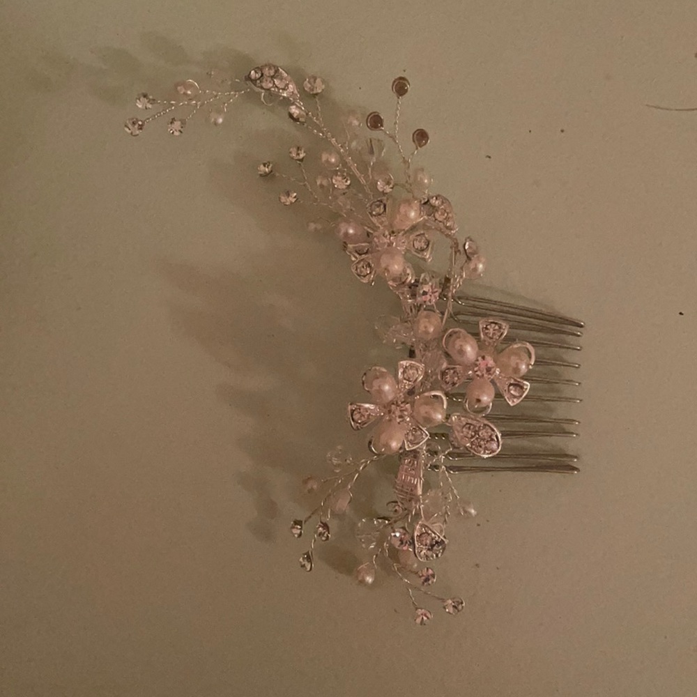 Boho wedding hair accessories